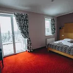 Hoch Land Hotel